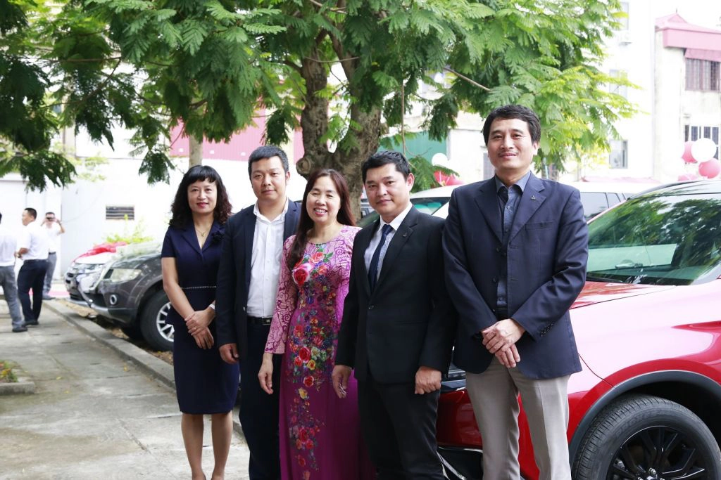 Truong-Cao-dang-Ky-thuat-Cong-nghe-Bach-Khoa-nhan-tai-tro-o-to-tu-Mitsubishi-Motors-Vietnam