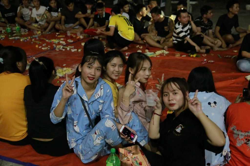 Trung thu “cùng nhau” của tân sinh viên CTECH