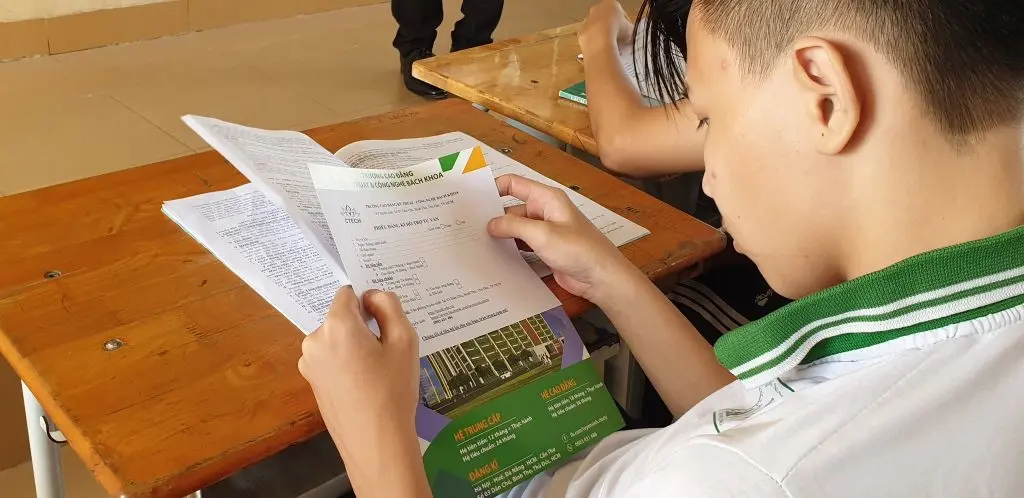 Bộ GD-ĐT công bố đề thi tham khảo cho kỳ thi tốt nghiệp THPT năm 2021