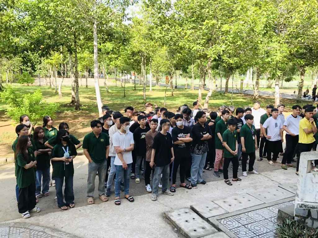 Sinh viên CTECH Cần Thơ bắt đầu kỳ học quân sự