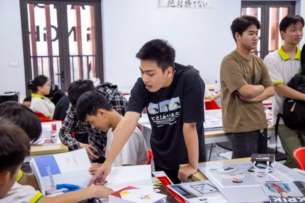 Ấn tượng từ buổi thi tốt nghiệp của Ngành Thiết kế Đồ hoạ - Khoa Công nghệ thông tin CTECH