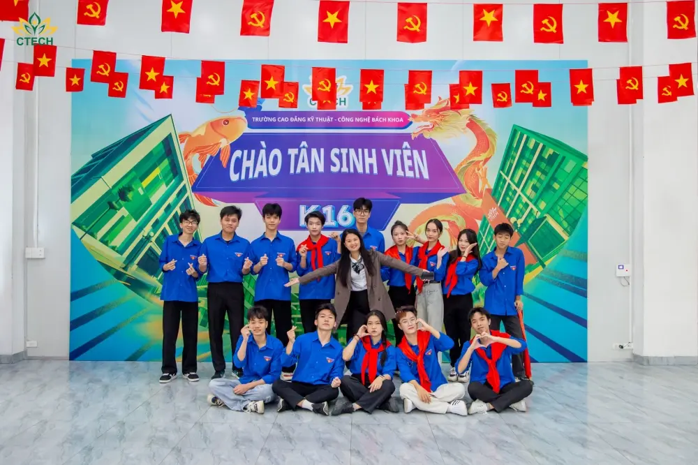 KHAI MẠC HỘI GIẢNG NHÀ GIÁO GDNN & HỘI THI KỸ NĂNG NGHỀ CẤP CƠ SỞ NĂM HỌC 2025 – 2026